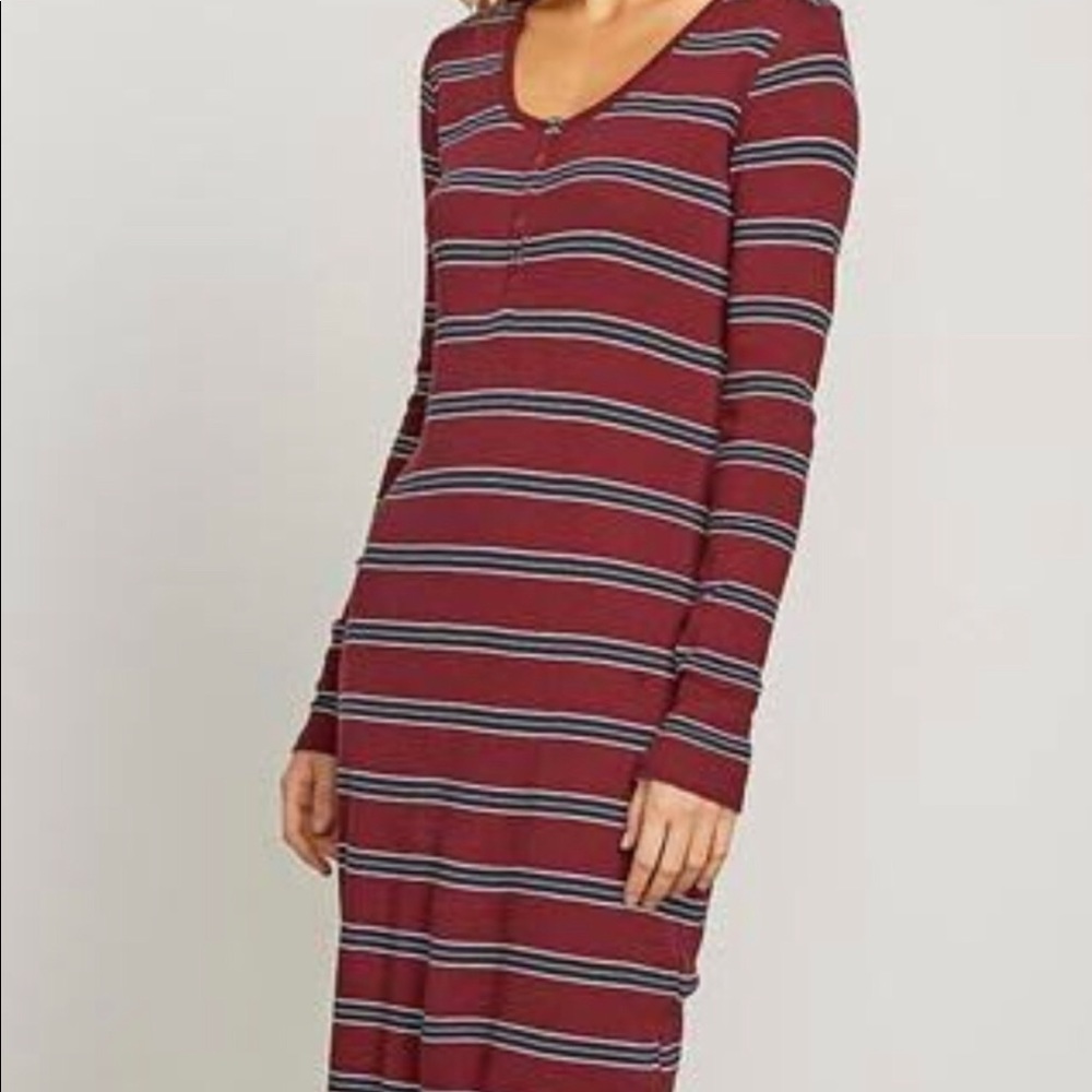 🎁 NWT Volcom Lounge Dress